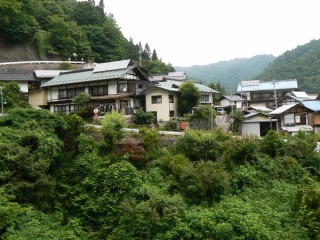 草津温泉道入り口付近