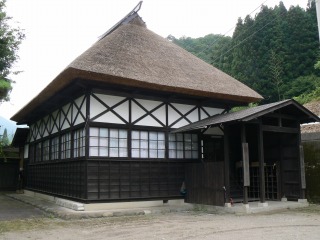 旧・大岩学校（牧水会館）